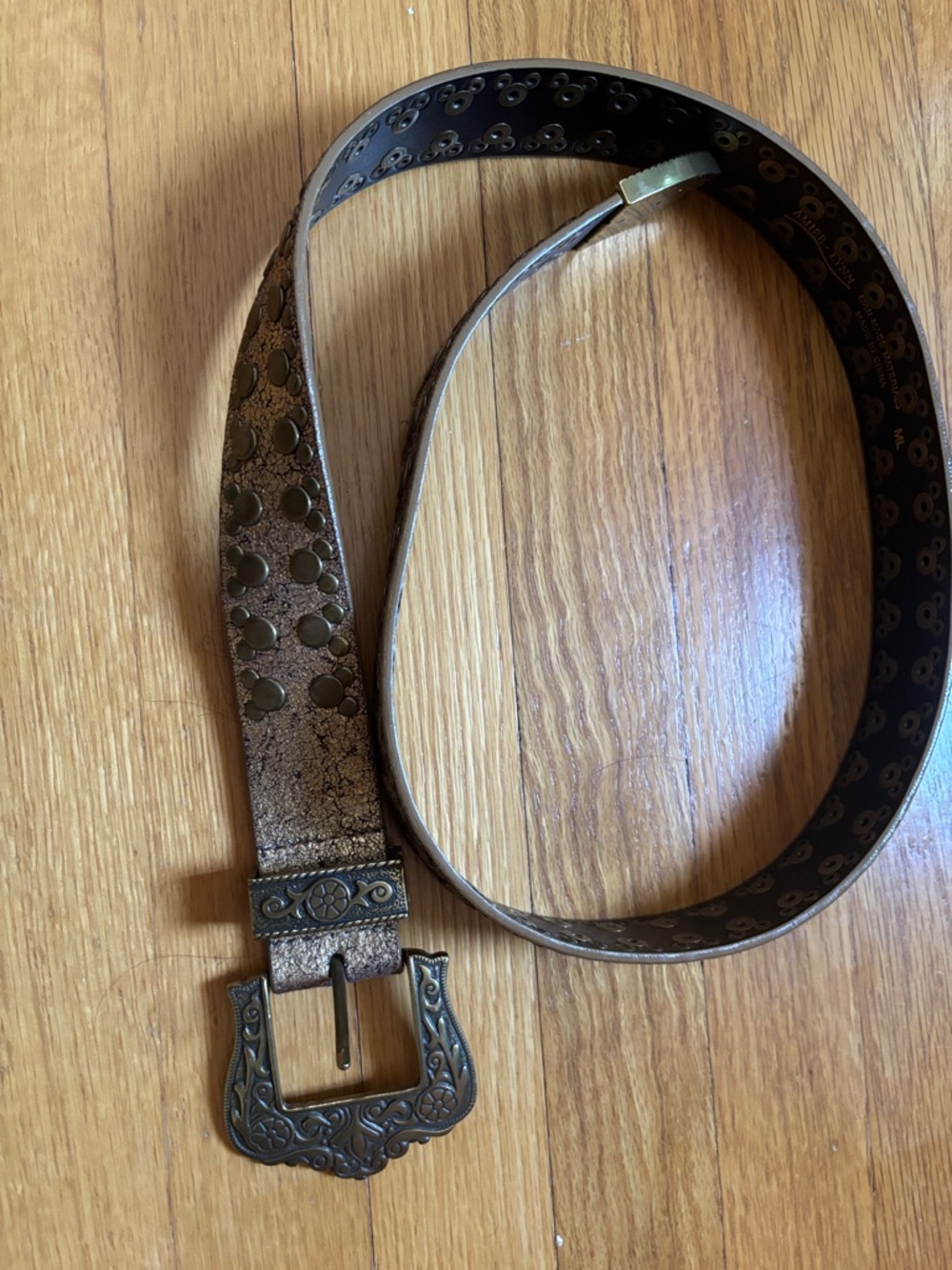Embellished Metallic Brown Floral Buckle Belt